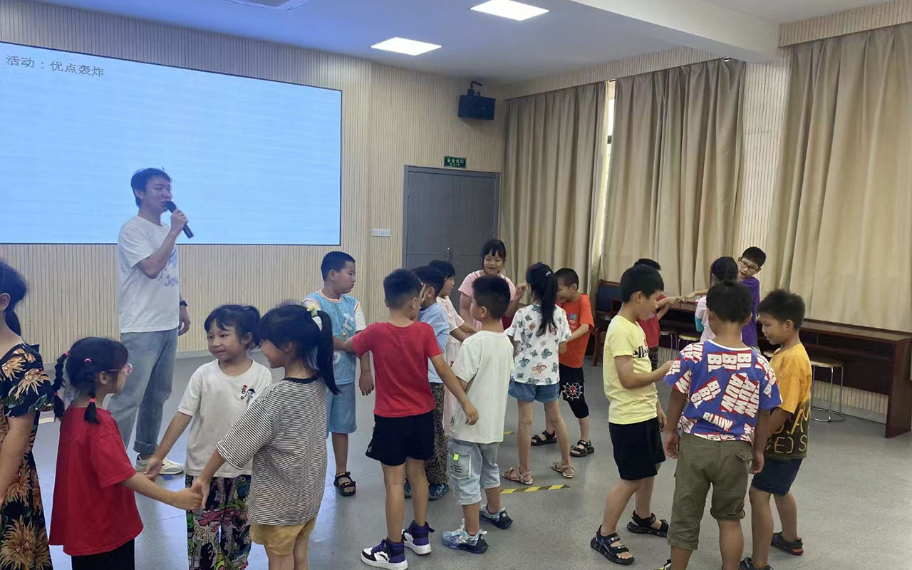 毕节龙观乡中心学校